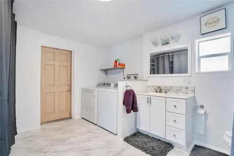 391 N Walton Avenue Tarpon Springs FL 34689