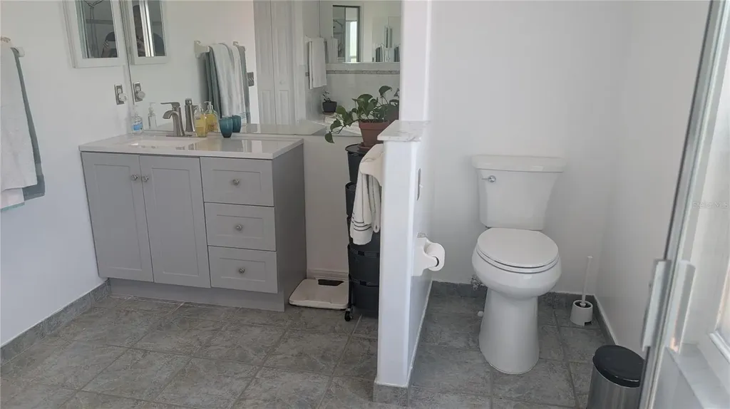 858 Mendoza Drive Kissimmee FL 34758