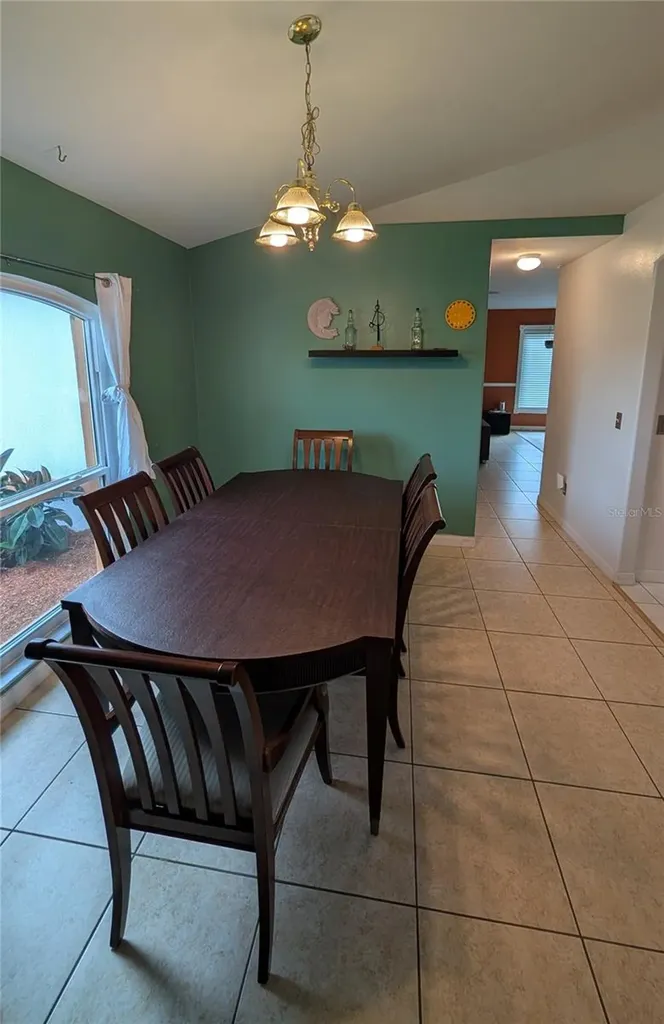 858 Mendoza Drive Kissimmee FL 34758