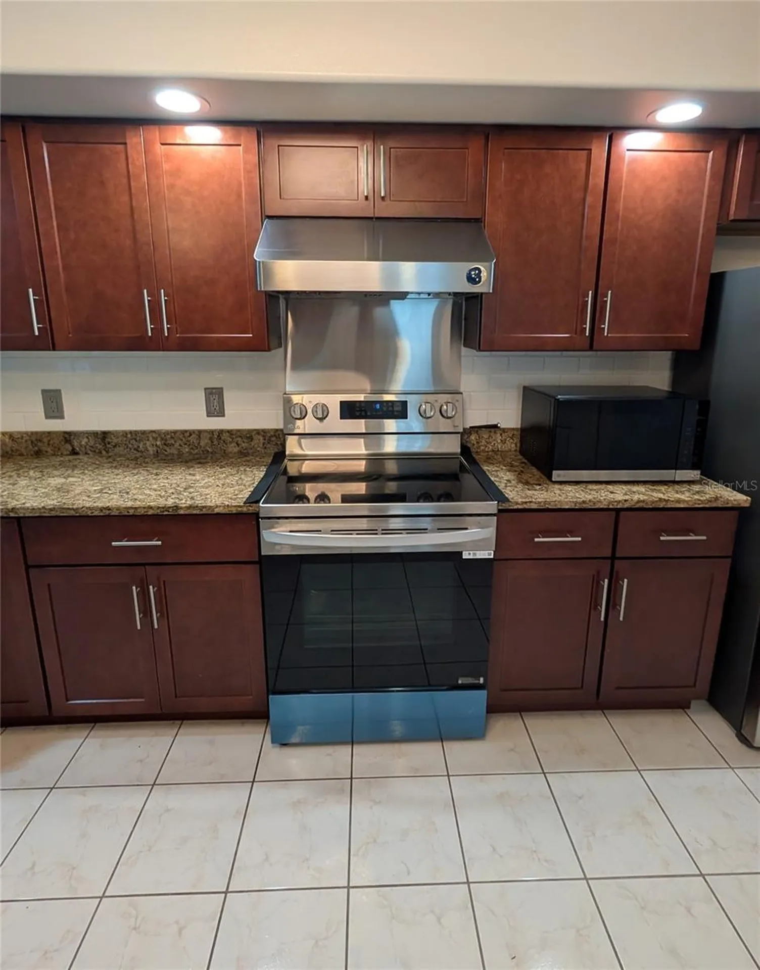 858 Mendoza Drive Kissimmee FL 34758
