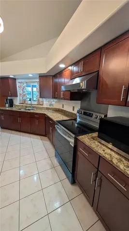 858 Mendoza Drive Kissimmee FL 34758