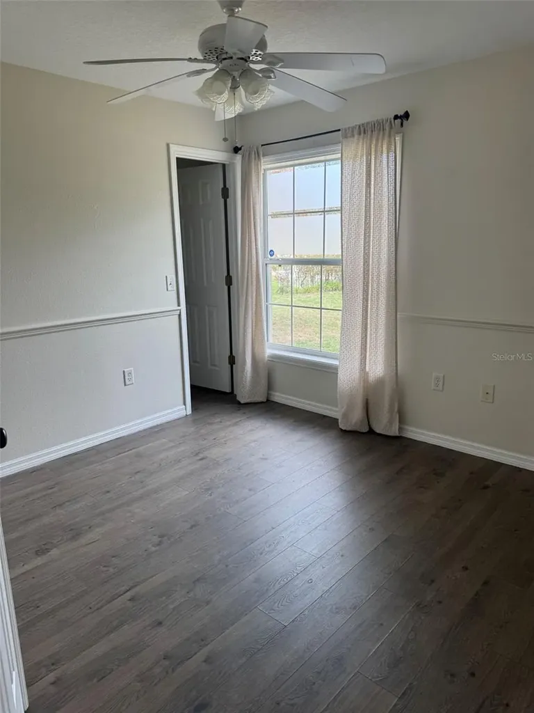 40751 W 4th Avenue Umatilla FL 32784