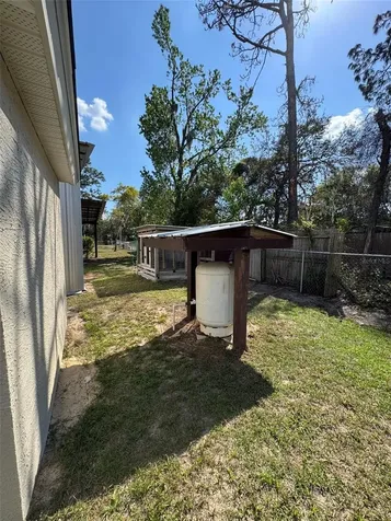 40751 W 4th Avenue Umatilla FL 32784