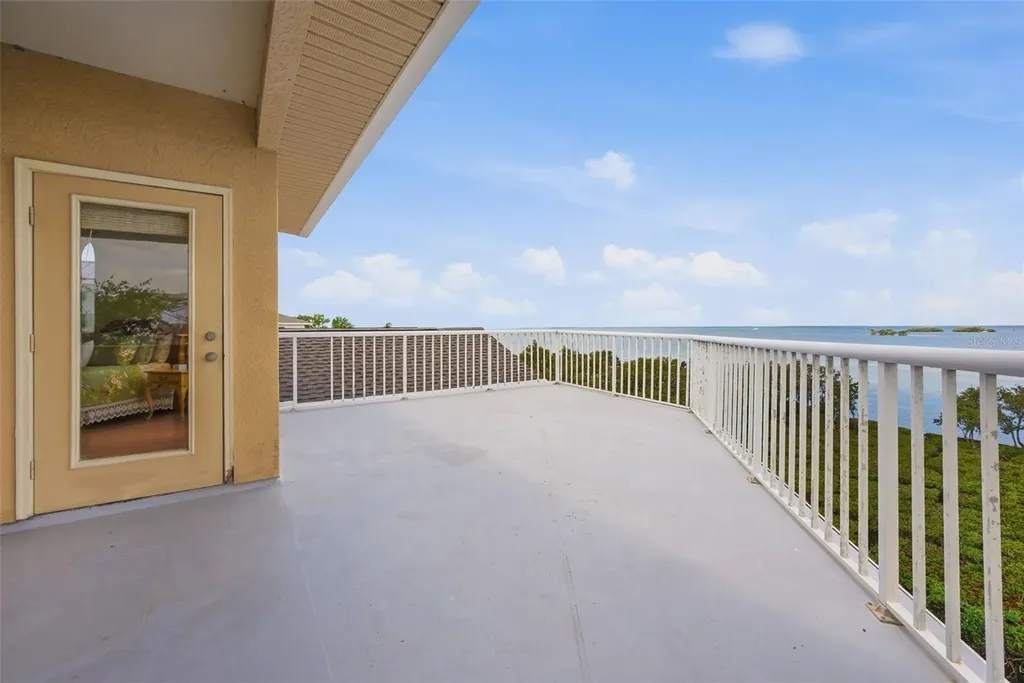 2017 Harbour Watch Circle Tarpon Springs FL 34689