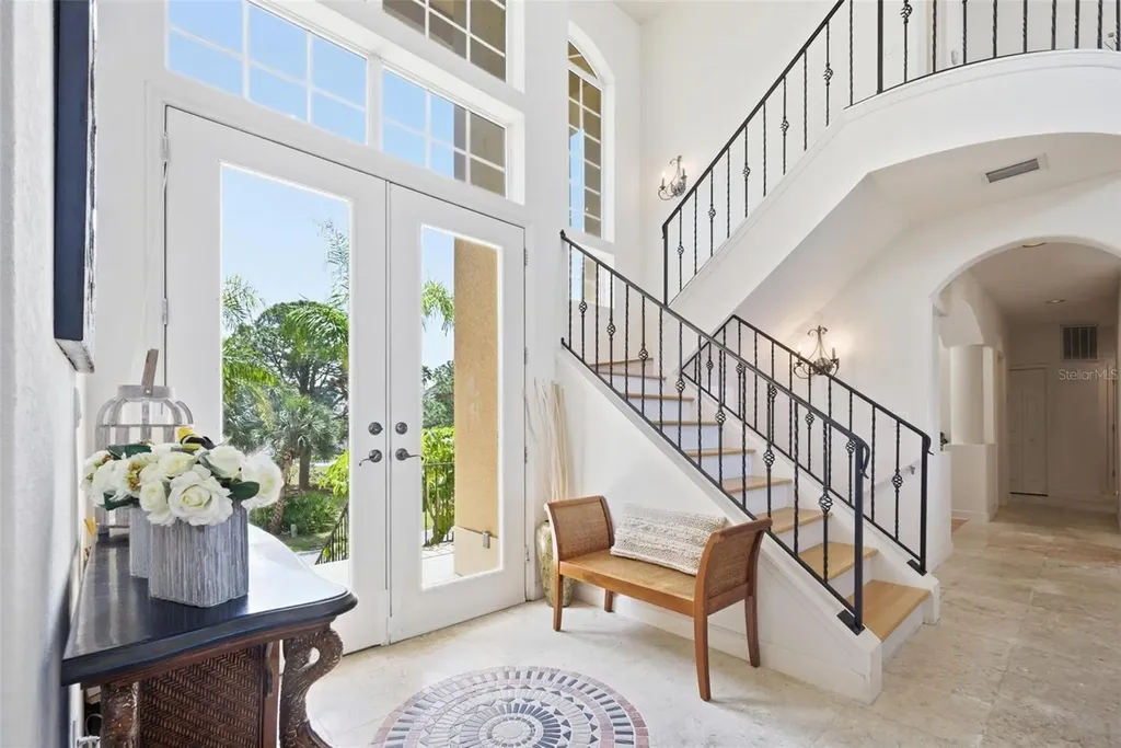 2017 Harbour Watch Circle Tarpon Springs FL 34689