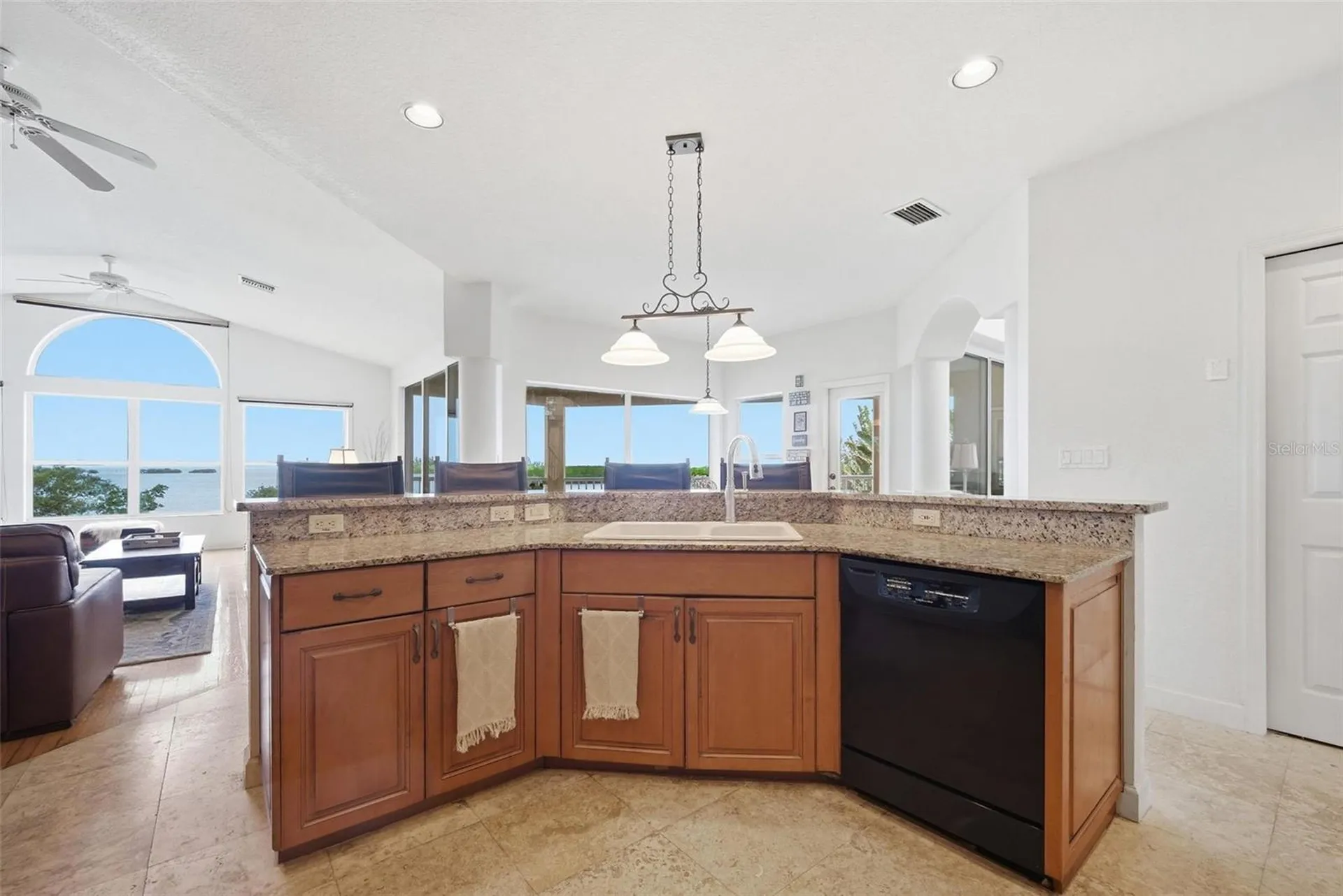 2017 Harbour Watch Circle Tarpon Springs FL 34689