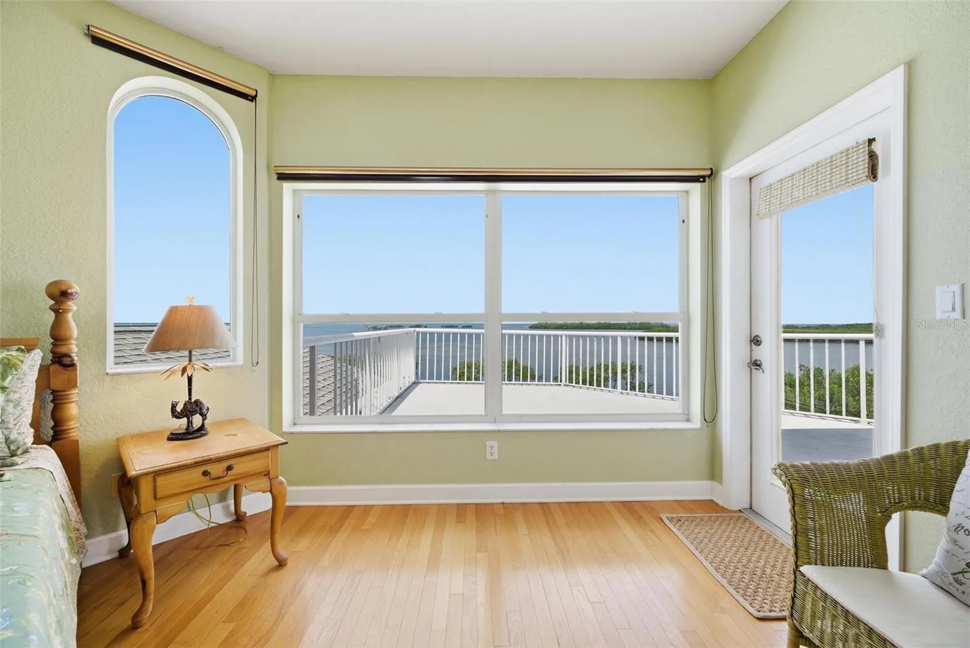 2017 Harbour Watch Circle Tarpon Springs FL 34689