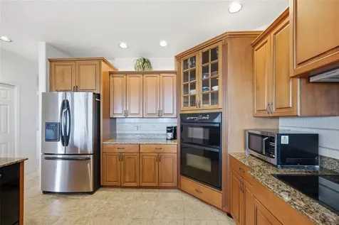 2017 Harbour Watch Circle Tarpon Springs FL 34689