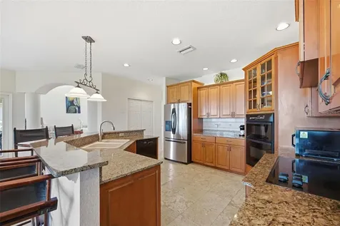2017 Harbour Watch Circle Tarpon Springs FL 34689