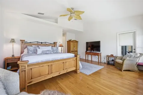 2017 Harbour Watch Circle Tarpon Springs FL 34689
