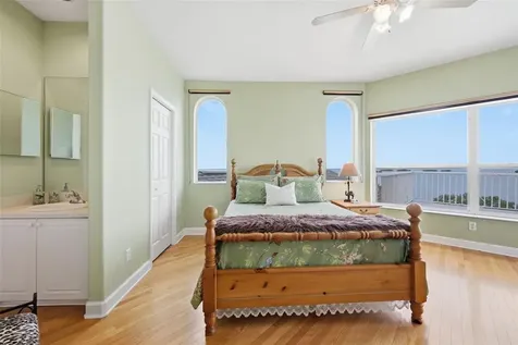 2017 Harbour Watch Circle Tarpon Springs FL 34689