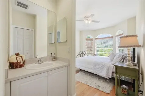 2017 Harbour Watch Circle Tarpon Springs FL 34689