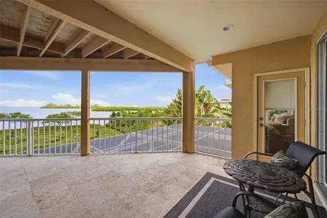 2017 Harbour Watch Circle Tarpon Springs FL 34689