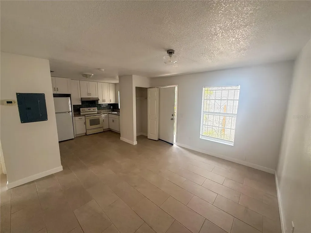 7517 Lakeshore Drive Tampa FL 33604