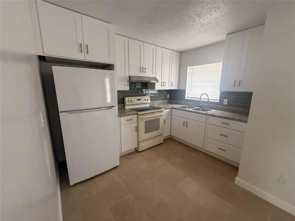 7517 Lakeshore Drive Tampa FL 33604