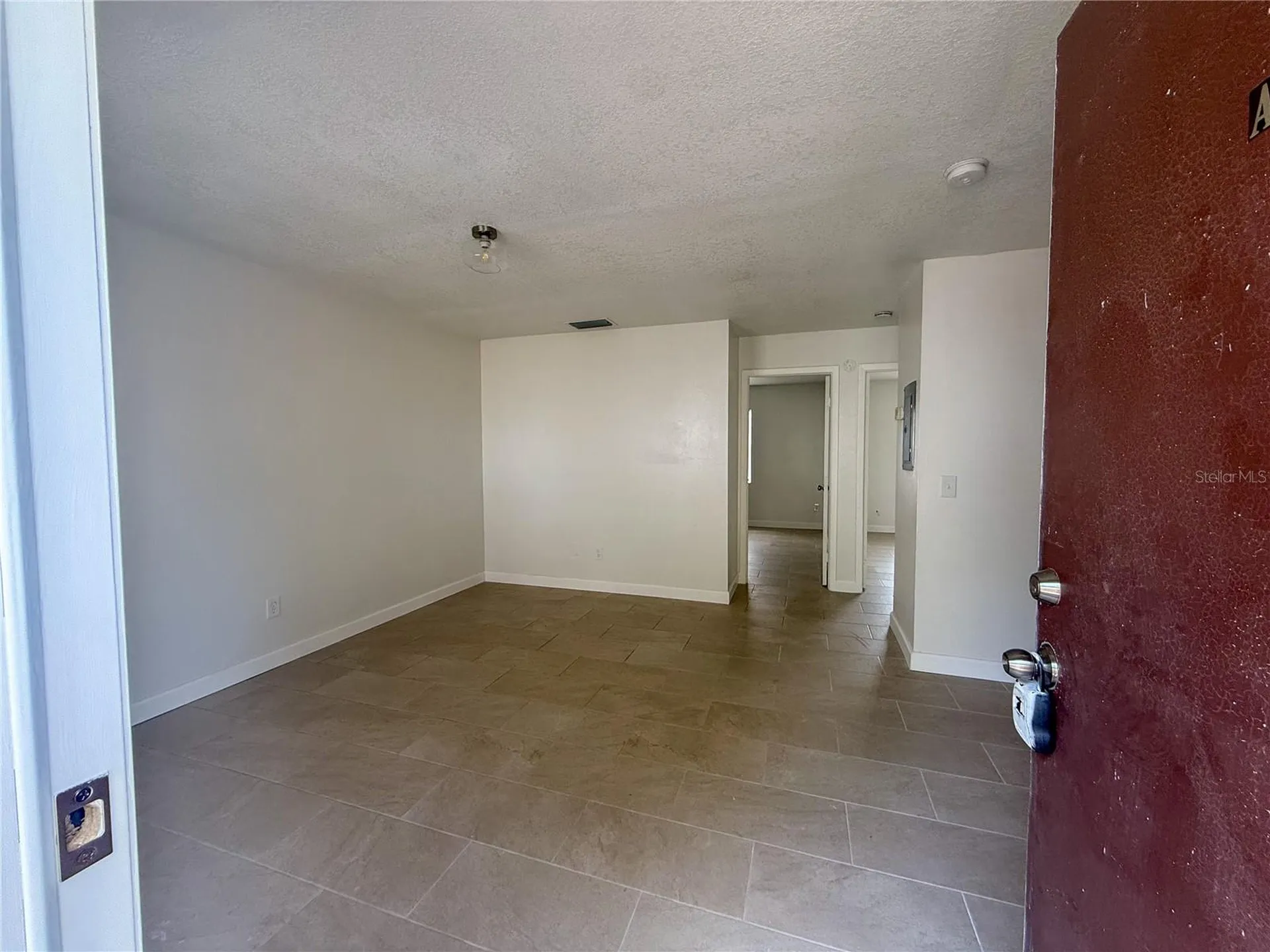 7517 Lakeshore Drive Tampa FL 33604