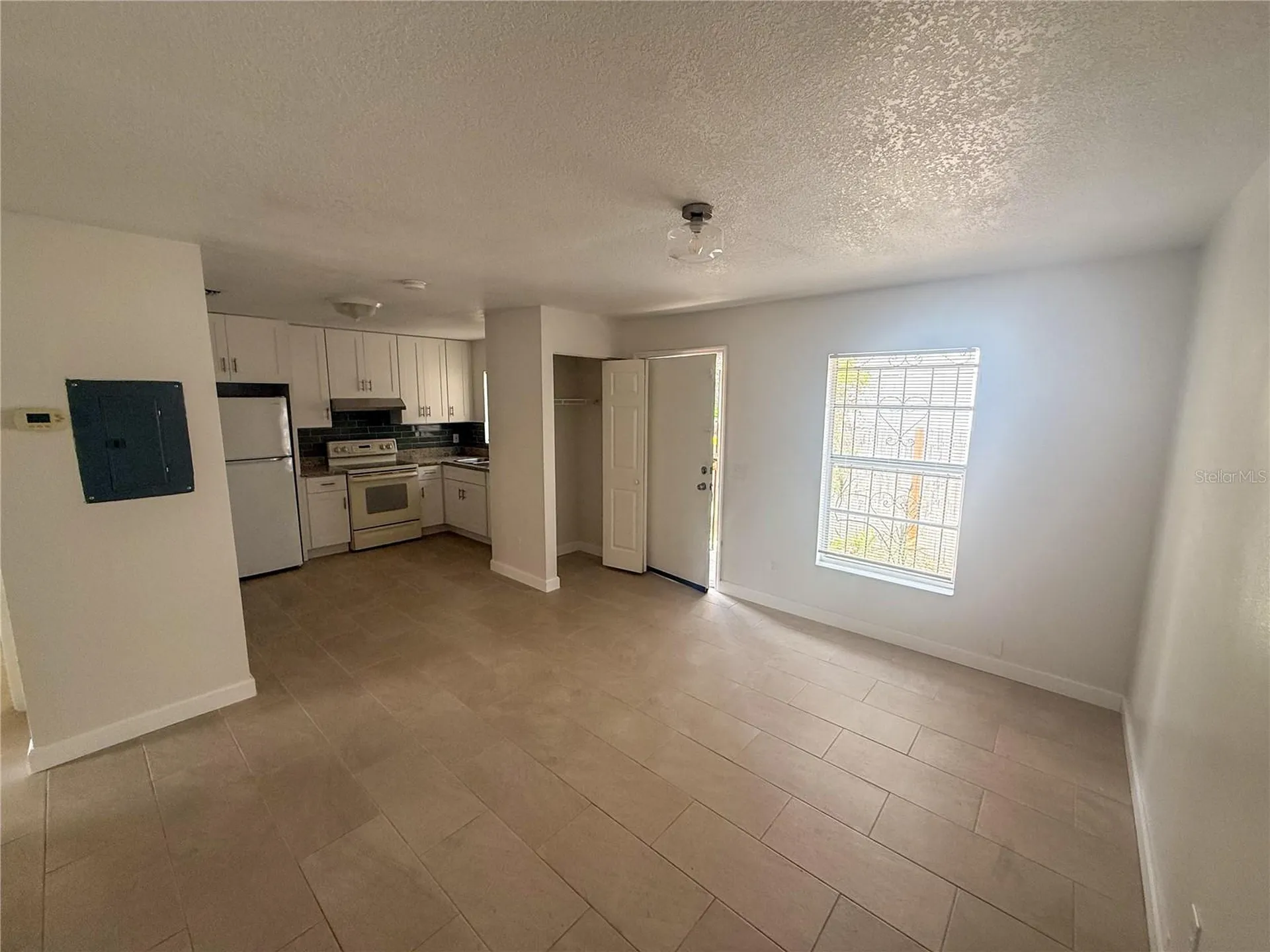 7517 Lakeshore Drive Tampa FL 33604