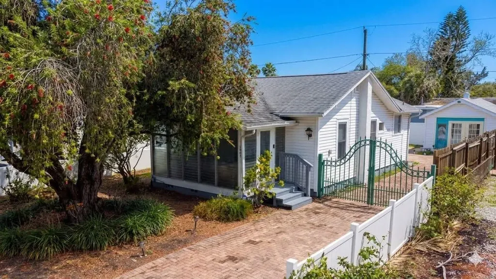 2907 Clinton Street S Gulfport FL 33707