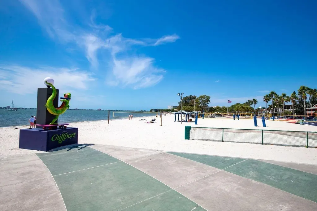 2907 Clinton Street S Gulfport FL 33707