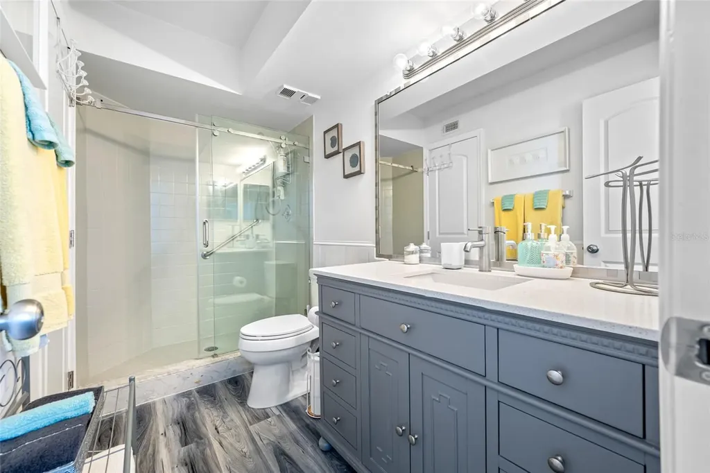 5701 Bahia Del Mar Circle St Petersburg FL 33715