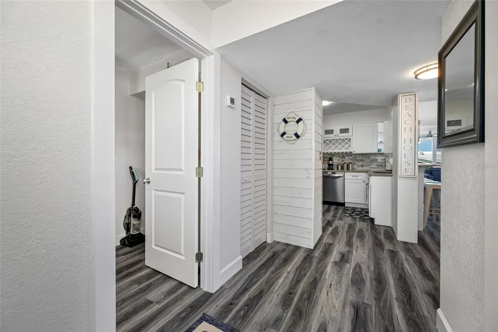 5701 Bahia Del Mar Circle St Petersburg FL 33715