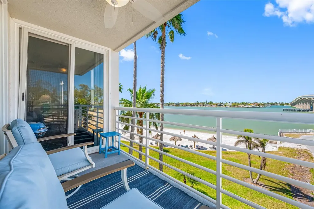 5701 Bahia Del Mar Circle St Petersburg FL 33715