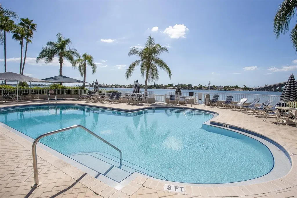 5701 Bahia Del Mar Circle St Petersburg FL 33715