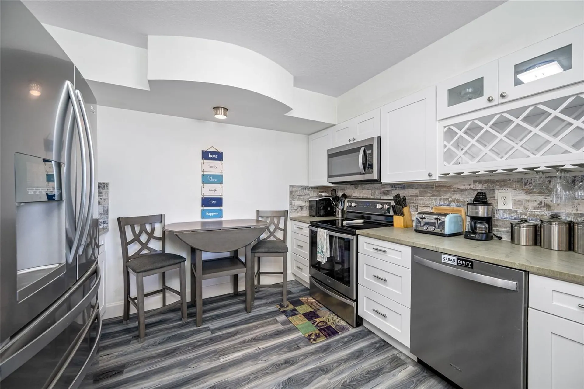 5701 Bahia Del Mar Circle St Petersburg FL 33715