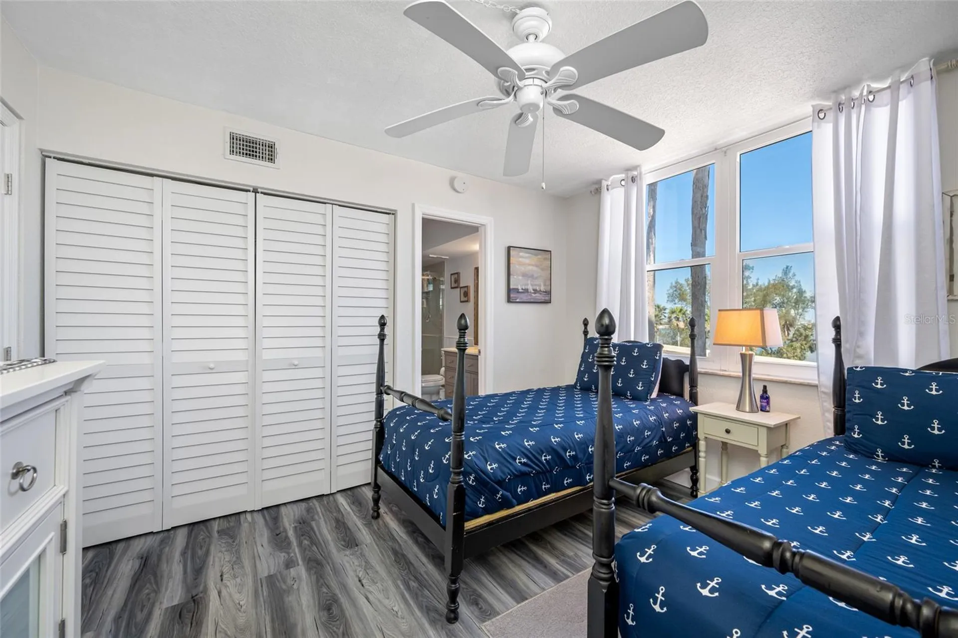 5701 Bahia Del Mar Circle St Petersburg FL 33715