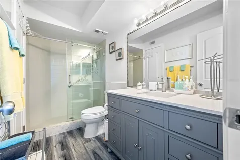 5701 Bahia Del Mar Circle St Petersburg FL 33715