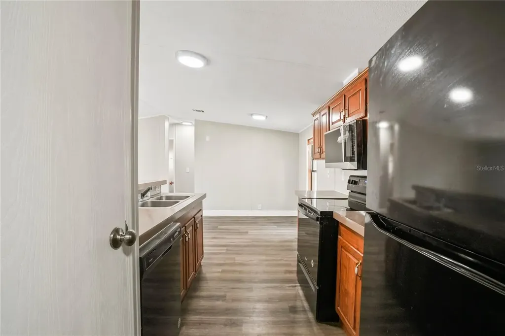 128 Pernell Johnson Drive Seffner FL 33584