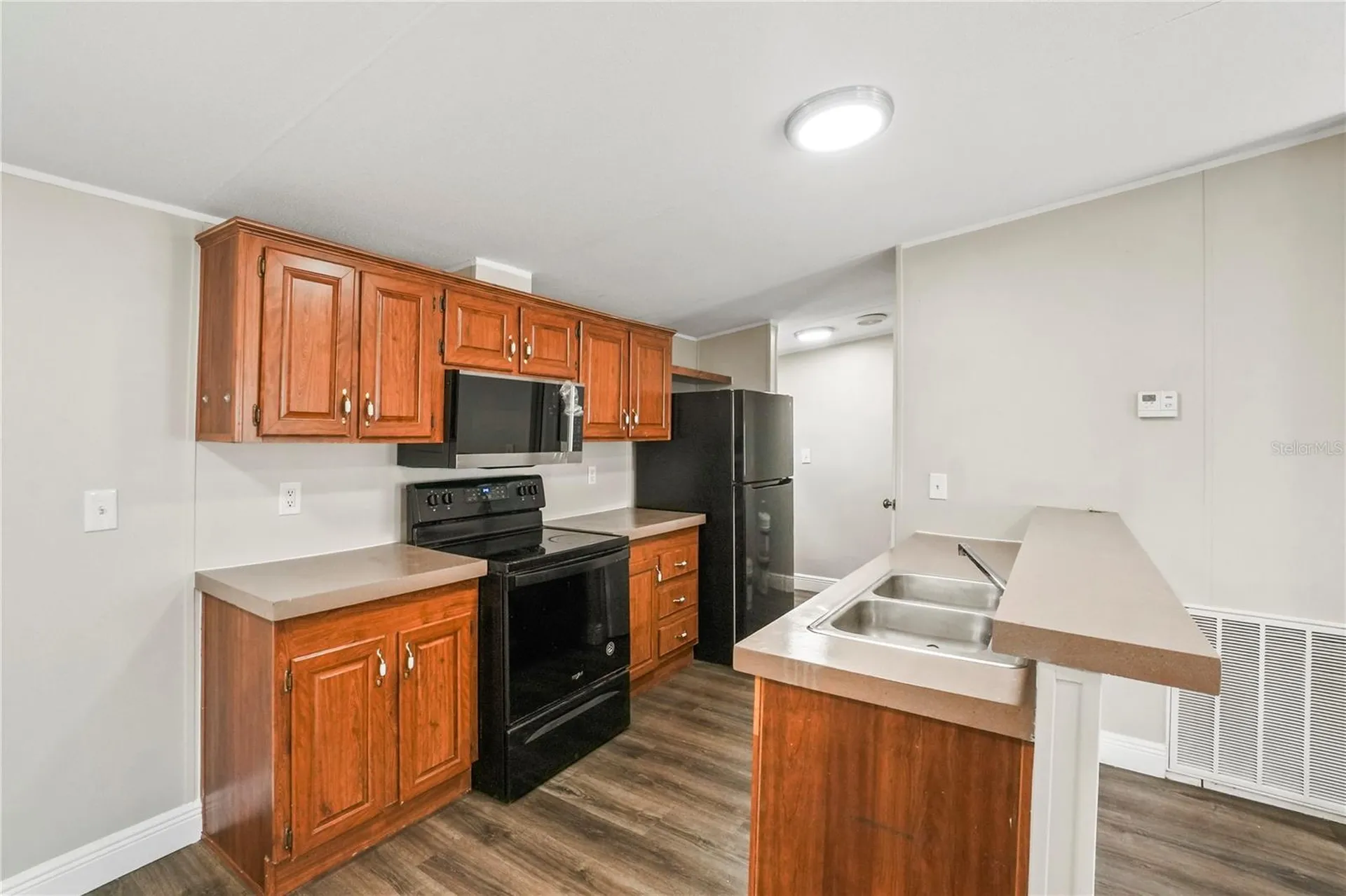 128 Pernell Johnson Drive Seffner FL 33584