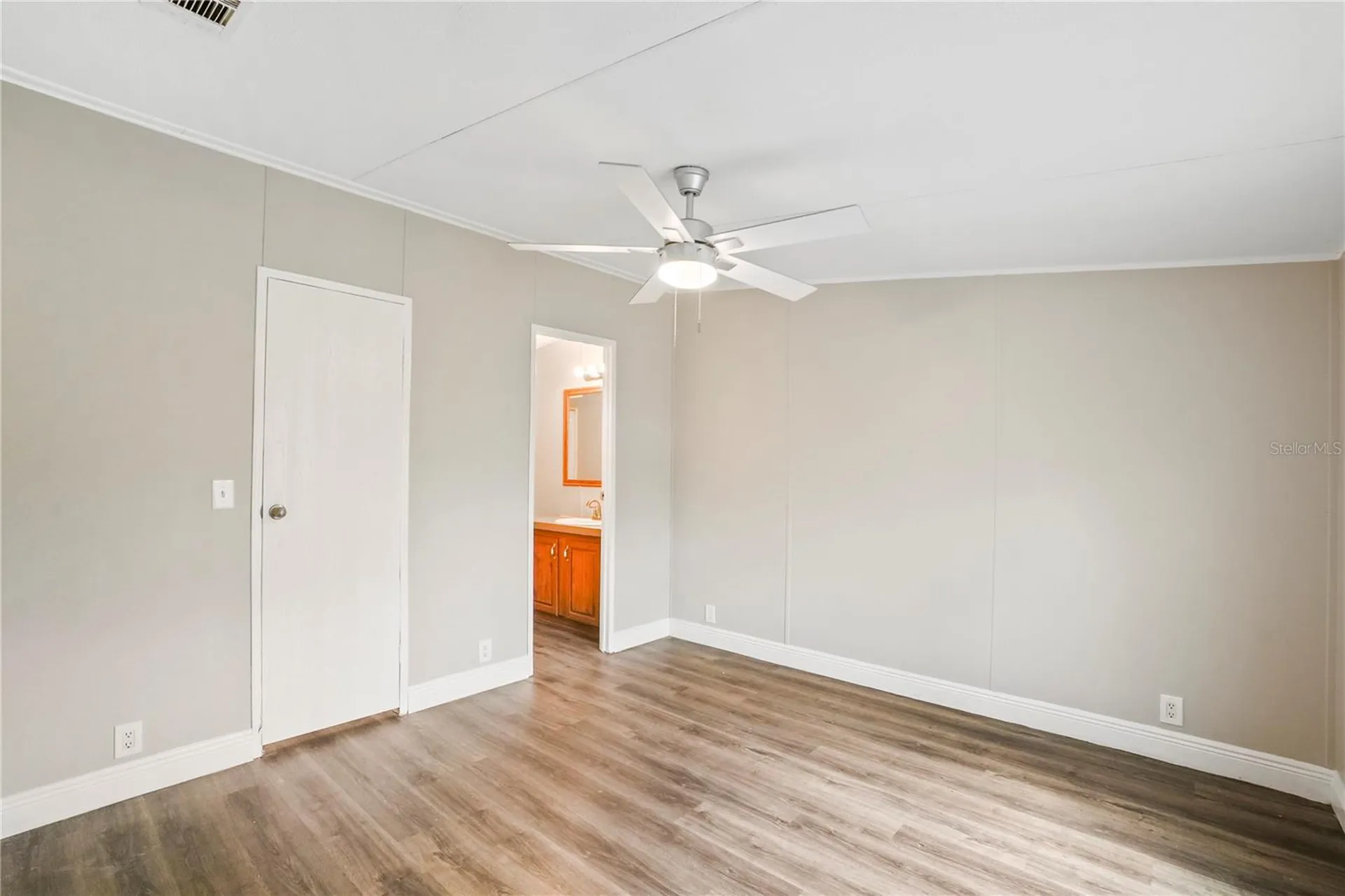 128 Pernell Johnson Drive Seffner FL 33584