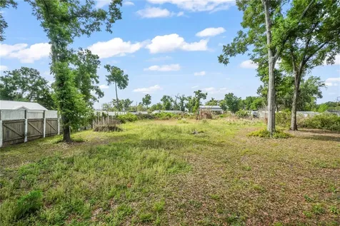 128 Pernell Johnson Drive Seffner FL 33584