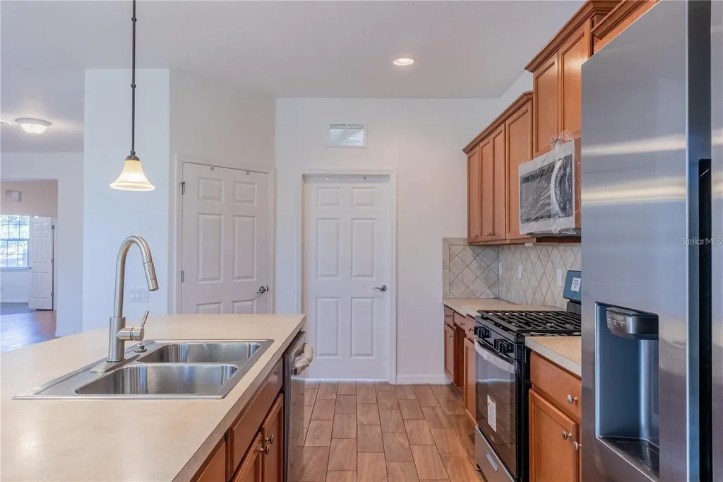 519 Cadiz Drive Davenport FL 33837