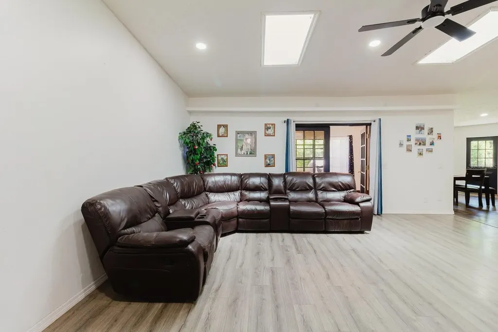 5402 Swallow Drive Land O Lakes FL 34639