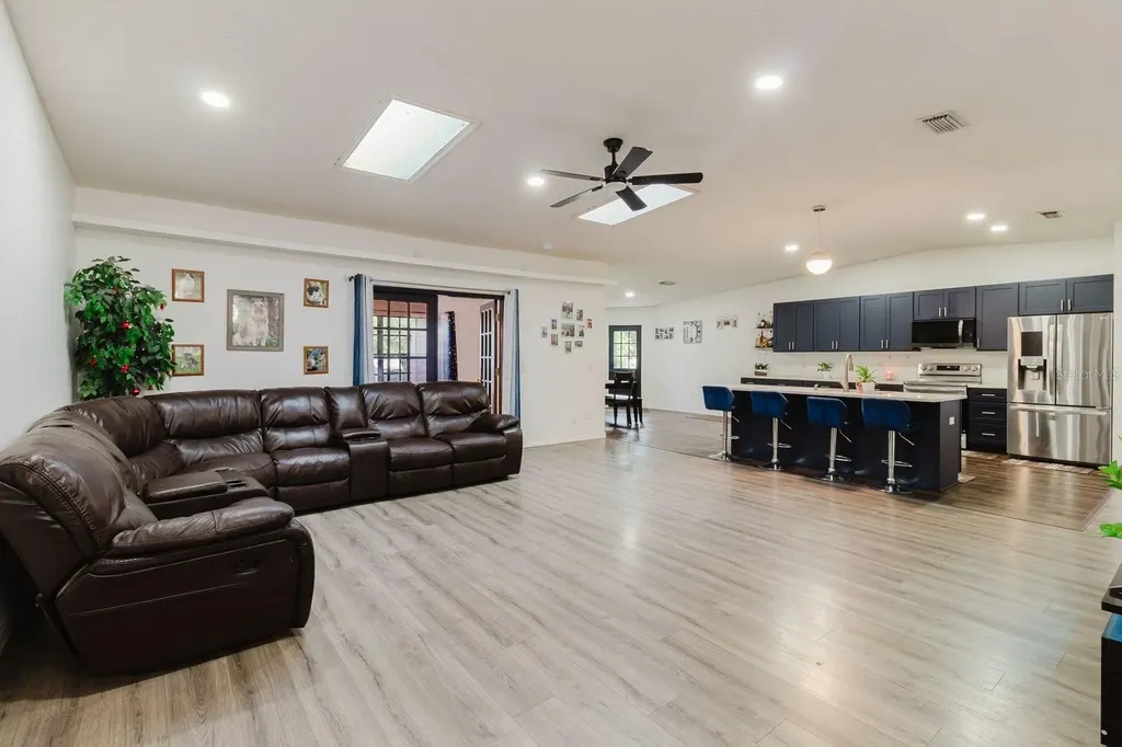 5402 Swallow Drive Land O Lakes FL 34639