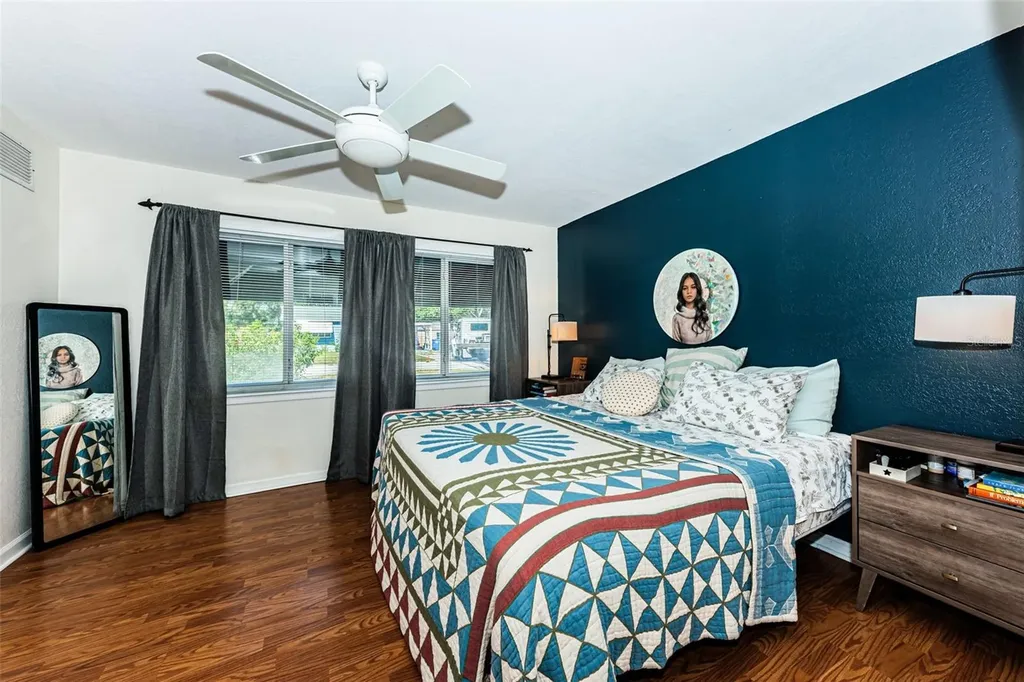 7101 13th Street N St Petersburg FL 33702