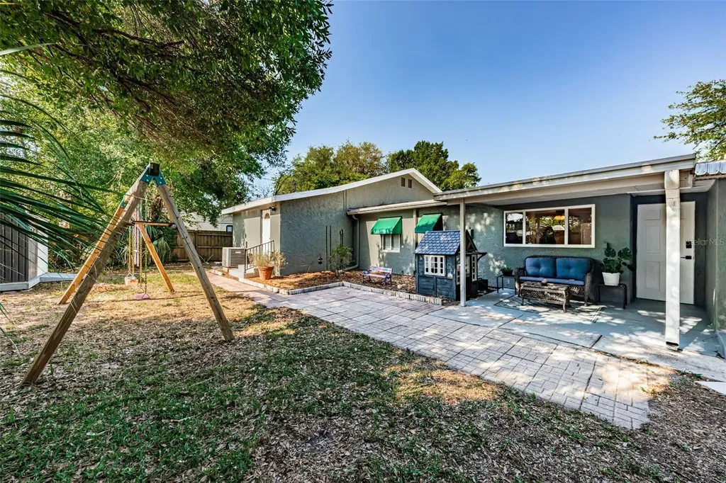7101 13th Street N St Petersburg FL 33702
