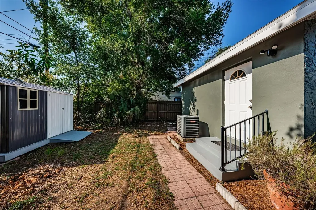 7101 13th Street N St Petersburg FL 33702