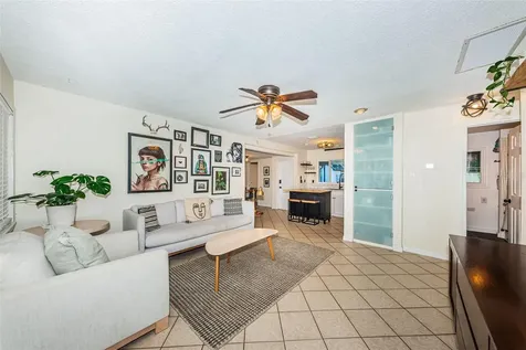7101 13th Street N St Petersburg FL 33702