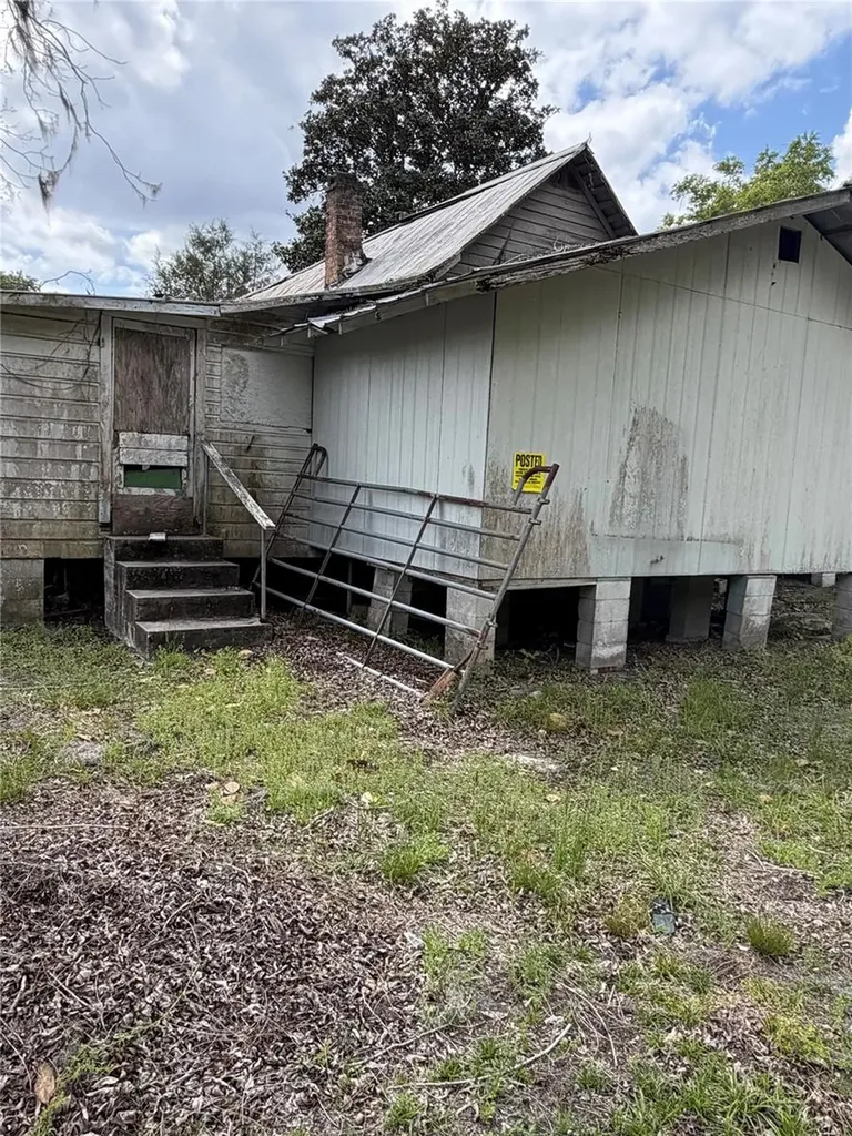 10033 SW County Road 225 Starke FL 32091