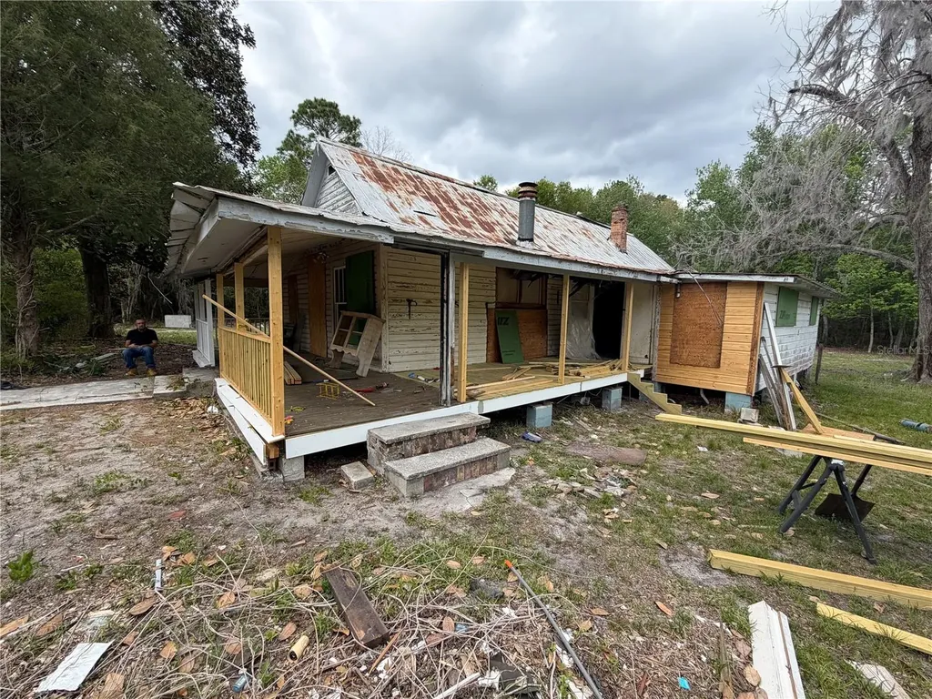 10033 SW County Road 225 Starke FL 32091