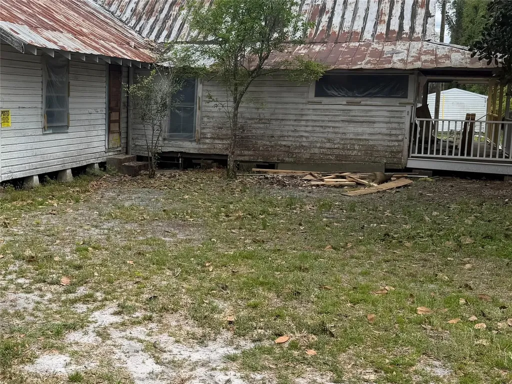 10033 SW County Road 225 Starke FL 32091