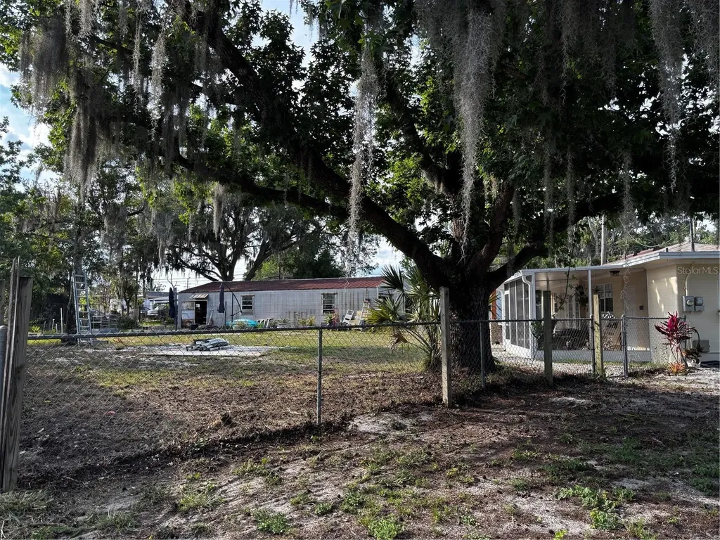 1005 Waynesville Avenue Lakeland FL 33801