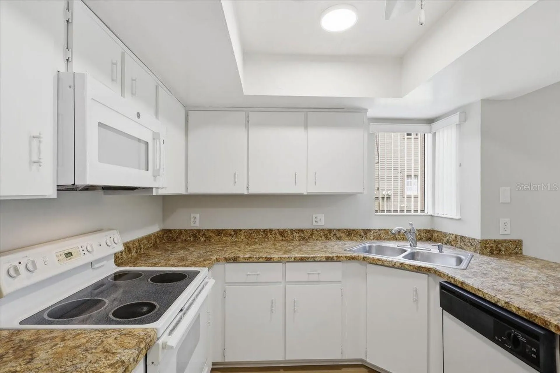 27 Oxford Lane Palm Coast FL 32137