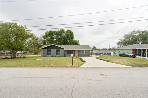 1109 Valencia Avenue Haines City FL 33844