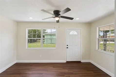 1109 Valencia Avenue Haines City FL 33844