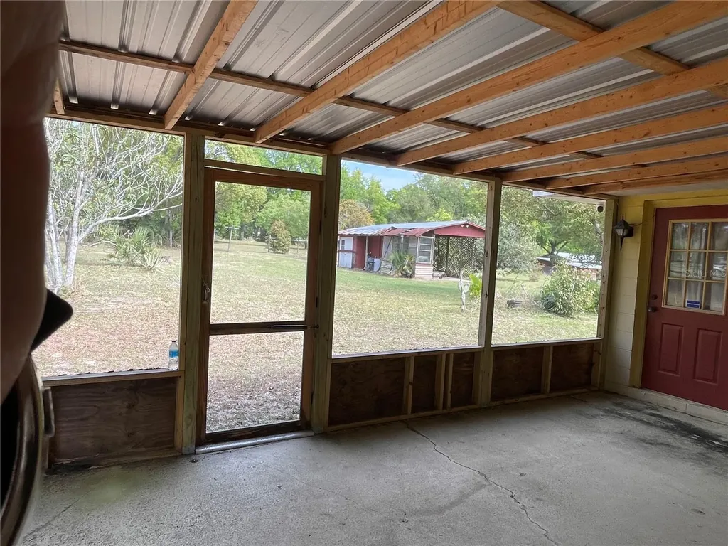 15121 SE 175th Street Weirsdale FL 32195