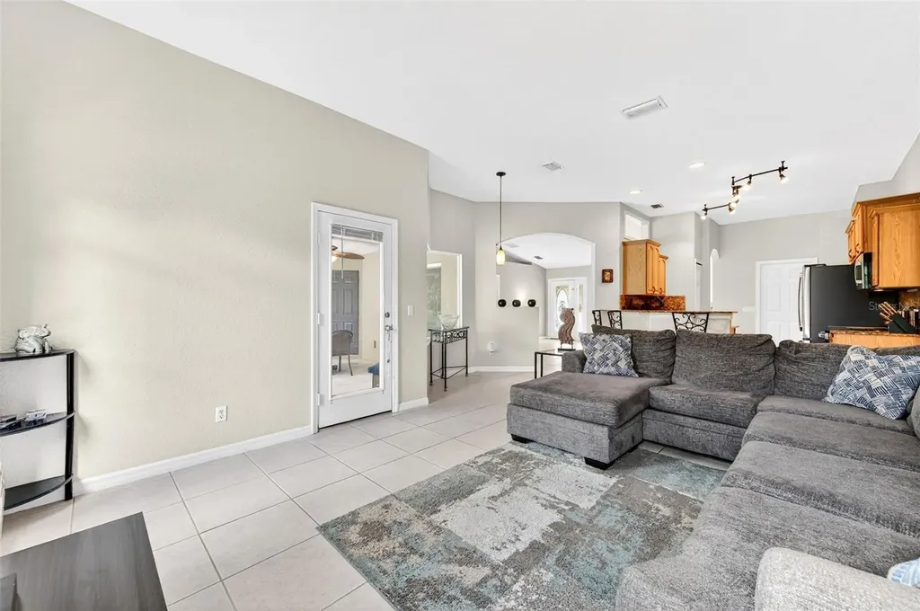 831 Owl Street SW Palm Bay FL 32908
